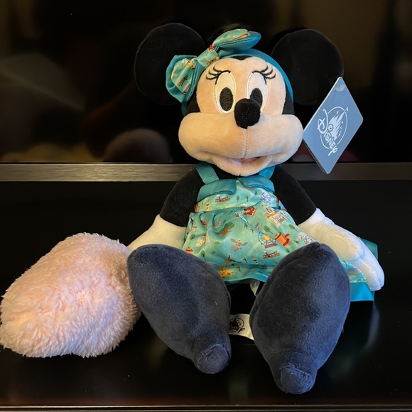 Disney Parks Plush Minnie Mouse - Picture 2 of 4